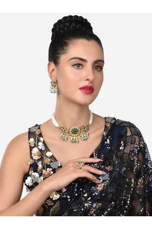 Zaveri Pearls Gold-Toned & Green Alloy Gold-Plated Kundan-Studded Jewellery Set