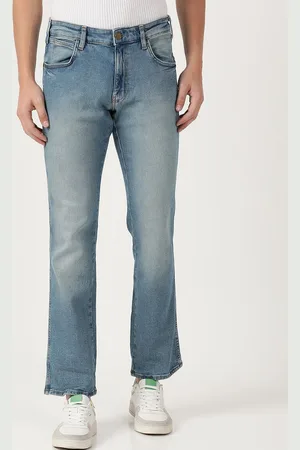 Wrangler Men Blue Millard Straight Fit Heavy Fade Stretchable Cotton Jeans