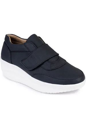 VALIOSAA Women Black Slip-On Sneakers