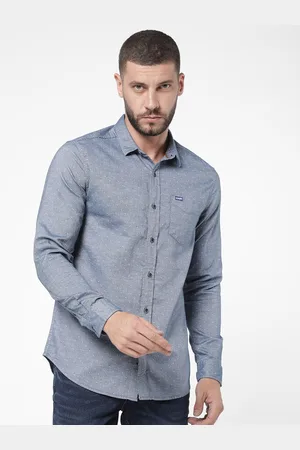 Wrangler Men Blue Classic Slim Fit Casual Shirt