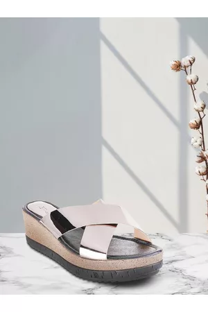 Metro Black & Grey Flatform Sandals