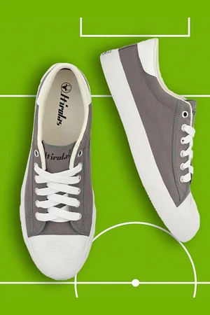 HIROLAS Men Grey Colourblocked Sneakers