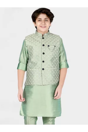 CAVIO Boys Green Embroidered Layered Thread Work Kurta With Pyjamas