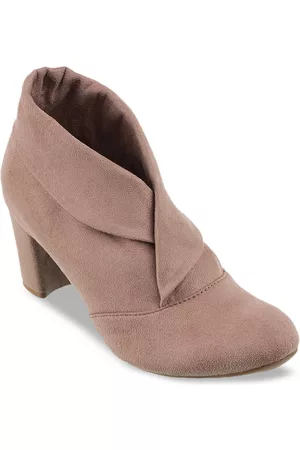 LEMON & PEPPER Women Beige Solid Heeled Boots