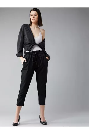 DOLCE CRUDO Women Black Regular Fit Denim Solid Cropped Peg Trousers