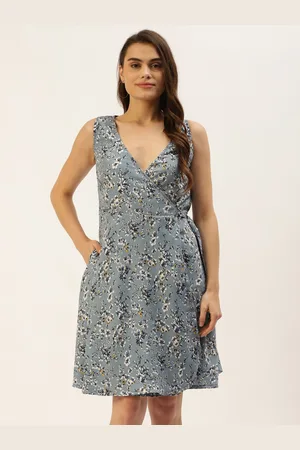 BRINN Women Grey & White Floral Wrap Dress