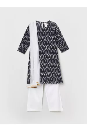 Max Collection Girls Black Regular Gotta Patti Pure Cotton Kurta with Palazzos & With Dupatta