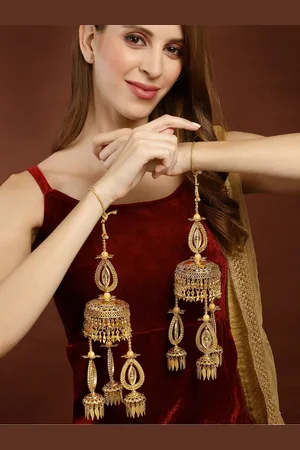 PANASH Pack Of 2 Women Gold Plated & White Beaded Bridal Layered Kaleeras
