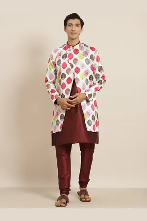 SOJANYA Men Maroon Solid Kurta with Churidar & Printed Jacket