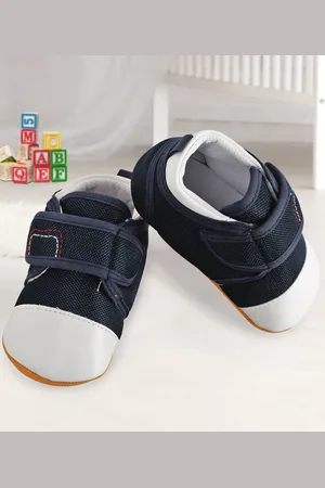 Baby Moo Blue And White Velcro Booties