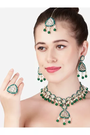 Zaveri Pearls Gold-Plated Green Kundan Studded & Beaded Jewellery Set