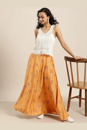 RUDRAPRAYAG Self Design Women Pleated Yellow Skirt - Buy RUDRAPRAYAG Self  Design Women Pleated Yellow Skirt Online at Best Prices in India |  Flipkart.com