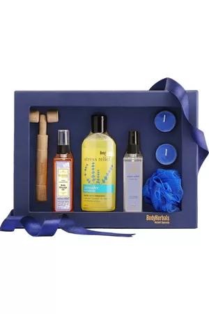 BodyHerbals 7 Pcs Lavender Essentials Skin Care Gift Set