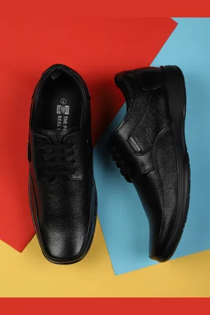 Red Chief Men Leather Textured Formal Shoes