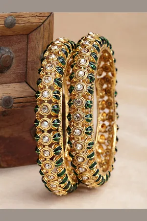 karatcart Set Of 2 Gold-Plated Green Kundan Studded Bangle