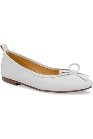 Eske Women White Solid Leather Ballerinas