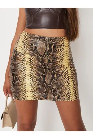 Gold skirt clearance missguided