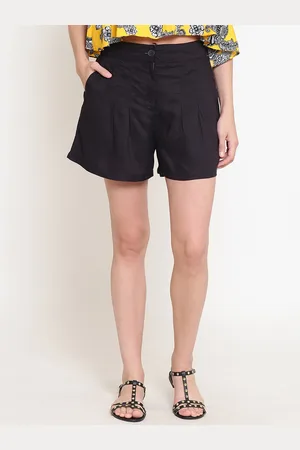 Sera Women Black Solid Regular Fit Regular Shorts
