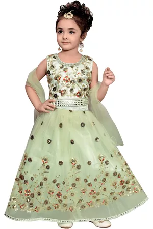 SKY HEIGHTS Girls Green & Gold-Toned Embellished Ready to Wear Lehenga & Blouse With Dupatta