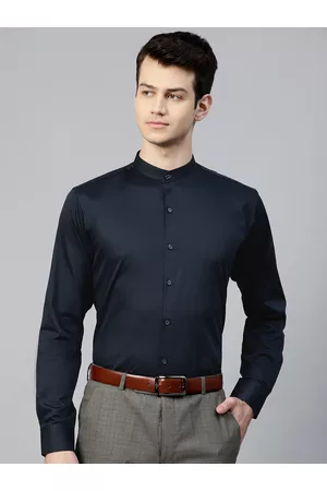 MANQ Men Navy Blue Slim Fit Solid Smart Casual Shirt