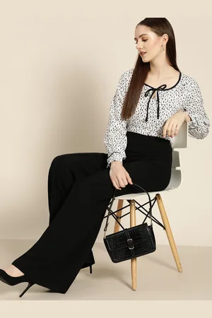 Invictus Women Off White & Black Printed Tie-Up Neck Top