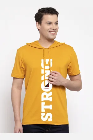Friskers Men Mustard Printed Hood T-shirt