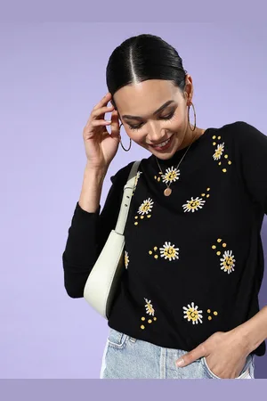 DressBerry Women Black Floral Acrylic Sweater