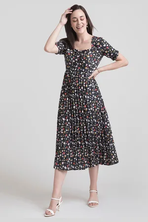 FableStreet Women Black Floral Printed Fit and Flare Dress