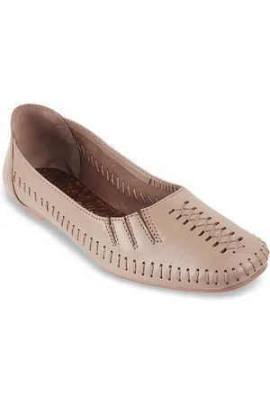 Catwalk cheap footwear flats