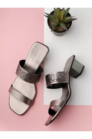 Vishudh Women Grey Solid Sandals
