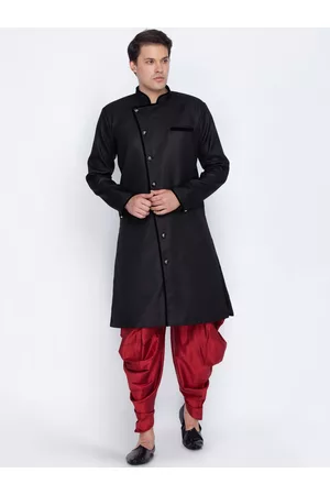 Vastramay Men Black & Red Solid Slim-Fit Sherwani Set