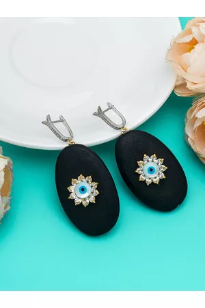Aadita Woman Silver-Toned Oval Drop Earrings