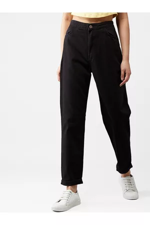 KOTTY Women Black Boyfriend Fit High-Rise Clean Look Jeans