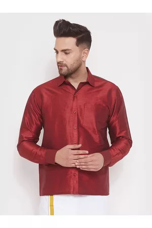 Vastramay Men Maroon Standard Regular Fit Solid Casual Shirt