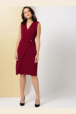 Invictus Women Maroon Solid Sheath Dress