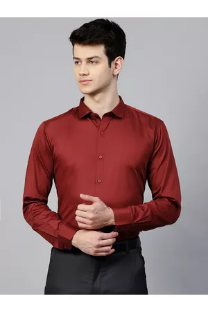 MANQ Men Maroon Slim Fit Solid Smart Casual Shirt