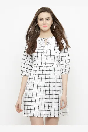 Sera Women Checked White Fit and Flare Dress