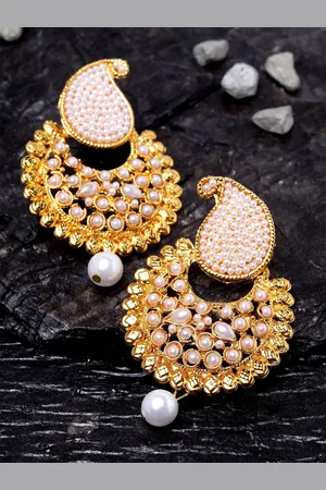 ANIKAS CREATION Gold-Plated Handcrafted Paisley Shaped Chandbalis
