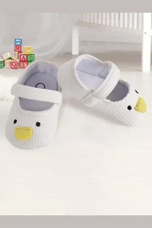 Baby Moo Infant Girls White Solid Booties