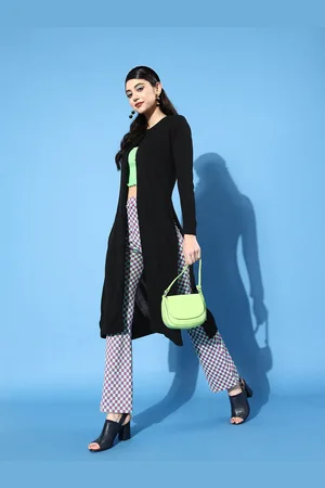 DressBerry Women Black Solid Oversized Layer Sweater