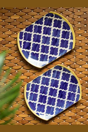 ExclusiveLane Set of 2 Handpainted Moroccan Ceramic Dinner Platters - 10 Inch