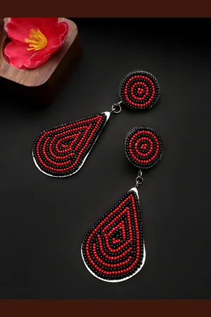 Cardinal Red & Black Teardrop Shaped Drop Earrings