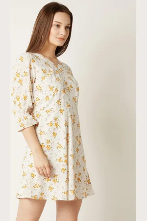 Miss Chase Women Off-White & Yellow Printed Fit & Flare Dress