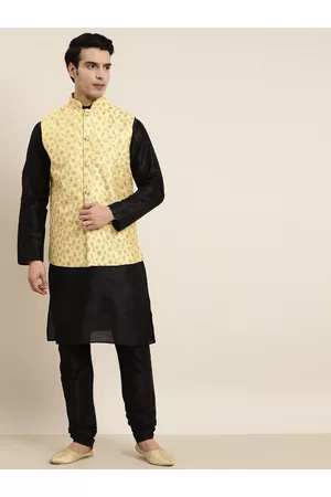 SOJANYA Men Black Solid Kurta with Churidar & Nehru Jacket