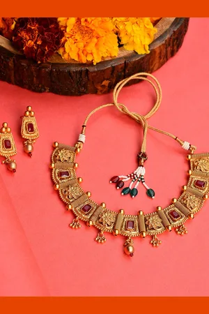 SOHI Women Gold-Plated Red Stone-Studded Contemporary Jewellery Set