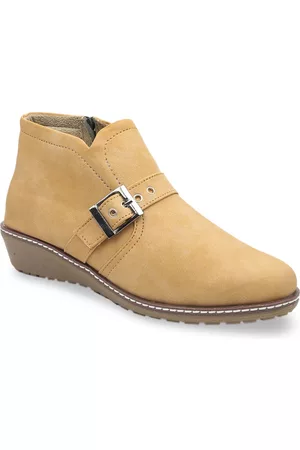 VALIOSAA Women Beige Solid Heeled Boots