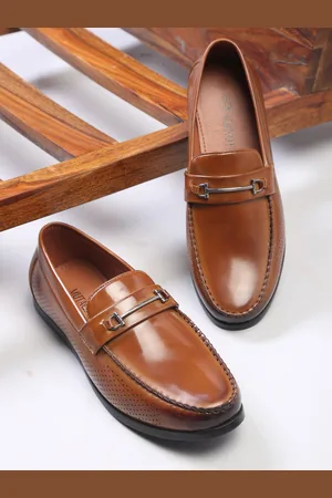 MUTAQINOTI Men Tan Textured Patent Leather Loafers