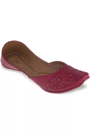Fulkari Women Magenta Embellished Mojaris with Laser Cuts Flats