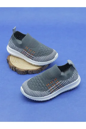 FEETWELL Boys Grey Textured Slip-On Sneakers