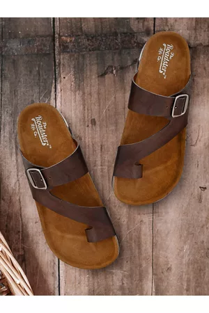 Roadster sandals store jabong